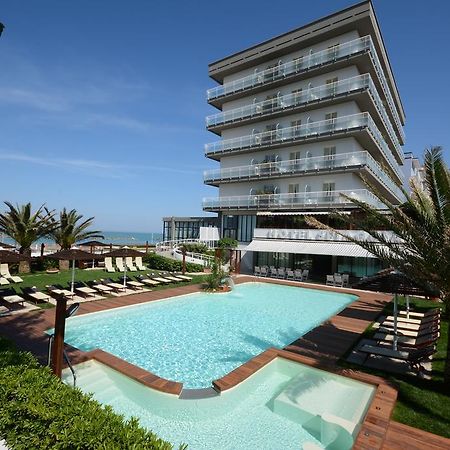 Hotel Spiaggia Pesaro Exterior photo