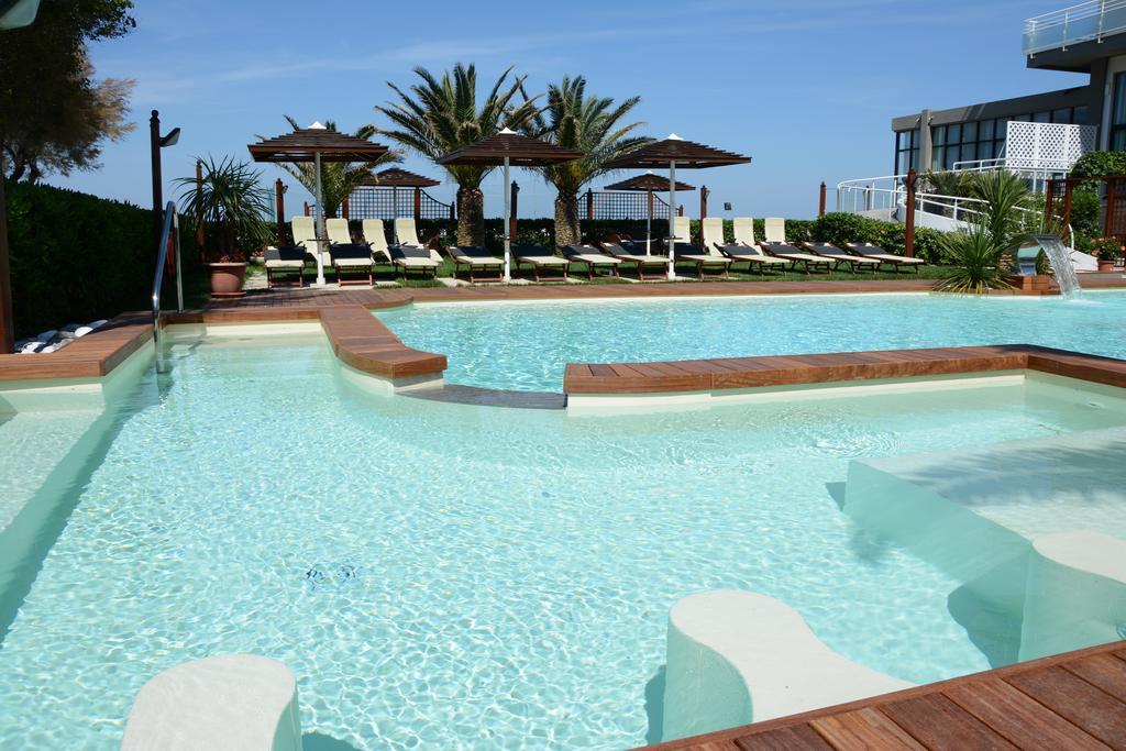Hotel Spiaggia Pesaro Exterior photo